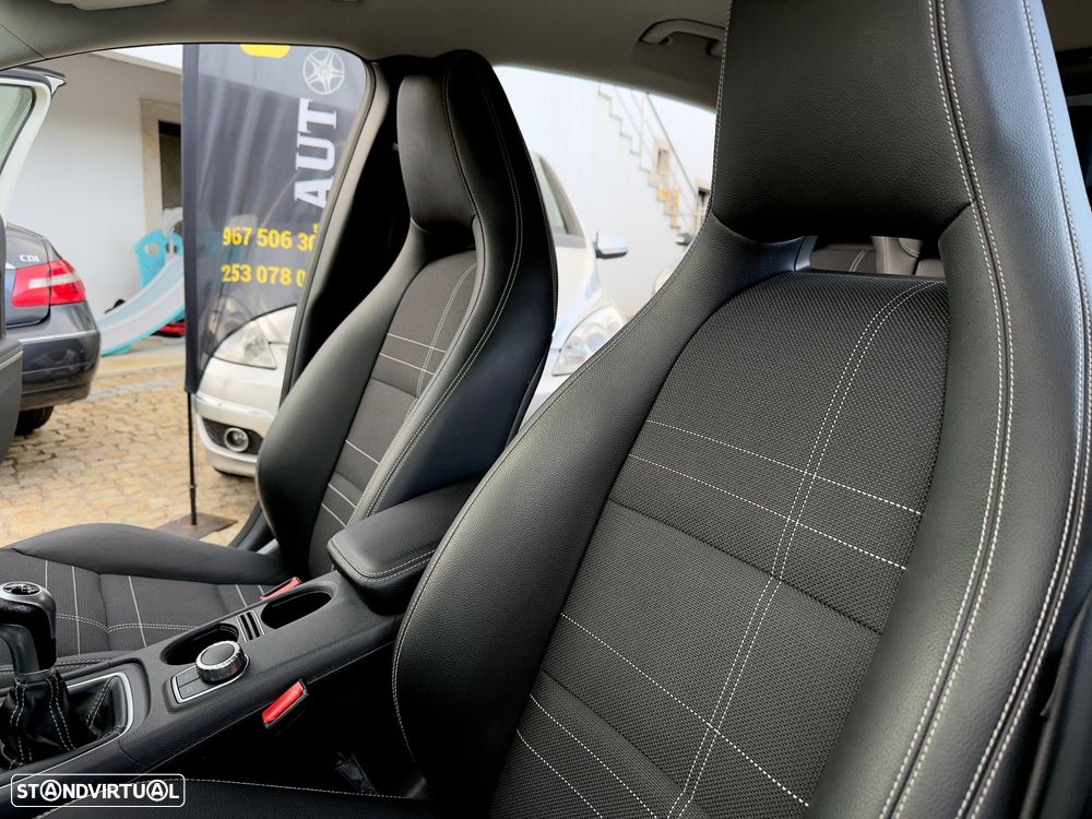 Mercedes-Benz GLA 200 CDI Urban - 32