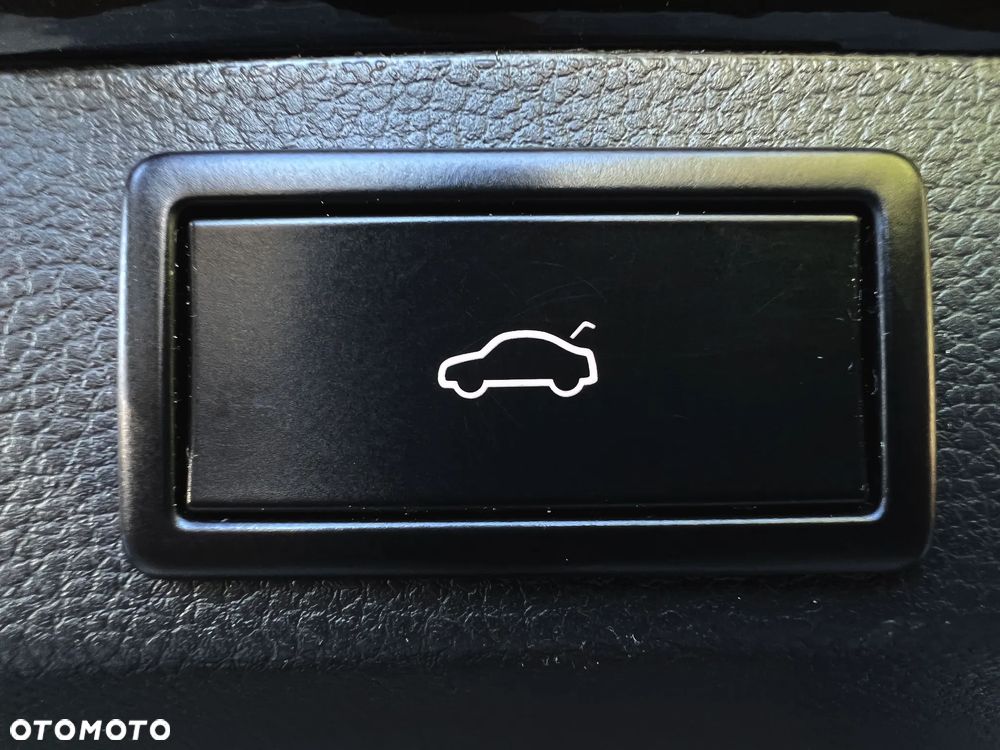 Skoda Karoq 1.5 TSI ACT 4x2 Sportline DSG - 34