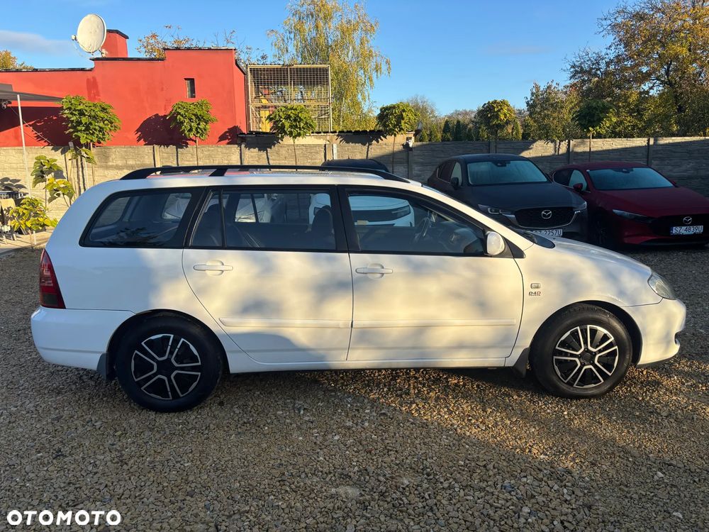 Toyota Corolla - 10