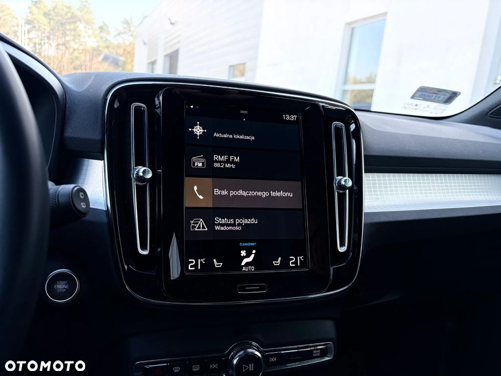 Volvo XC 40 T3 Momentum Pro - 10