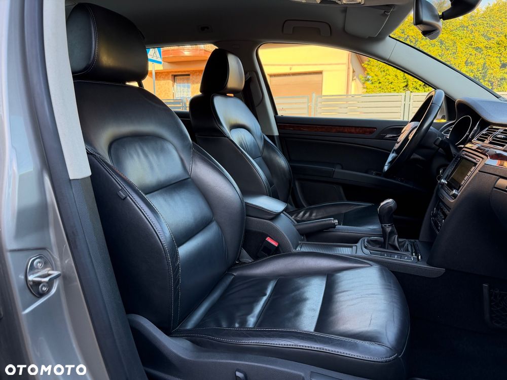 Skoda Superb 2.0 TDI 4x4 Exclusive - 37