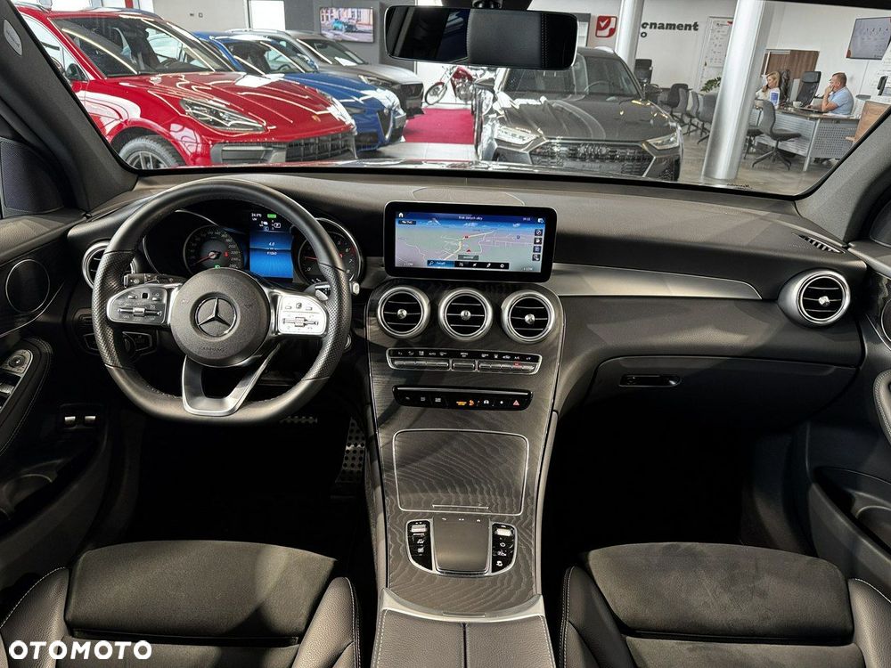 Mercedes-Benz GLC - 21