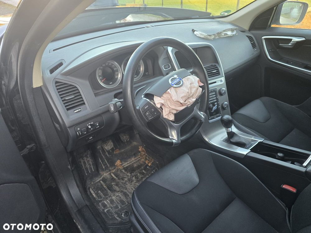 Volvo XC 60 DRIVe Momentum - 7