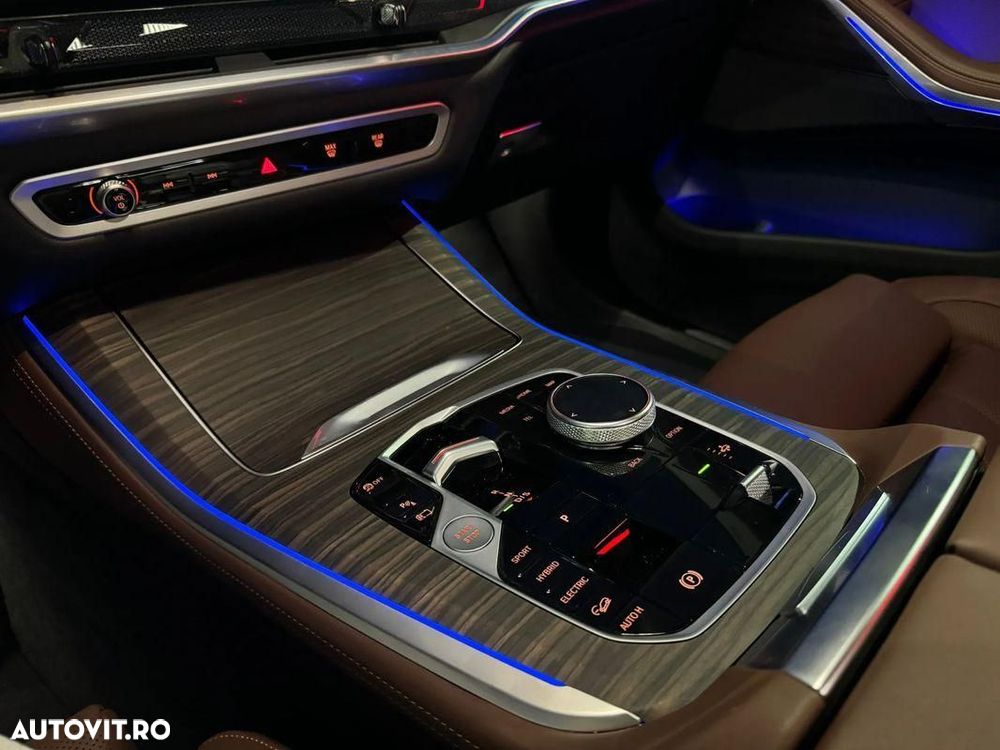 BMW X5 xDrive50e - 17