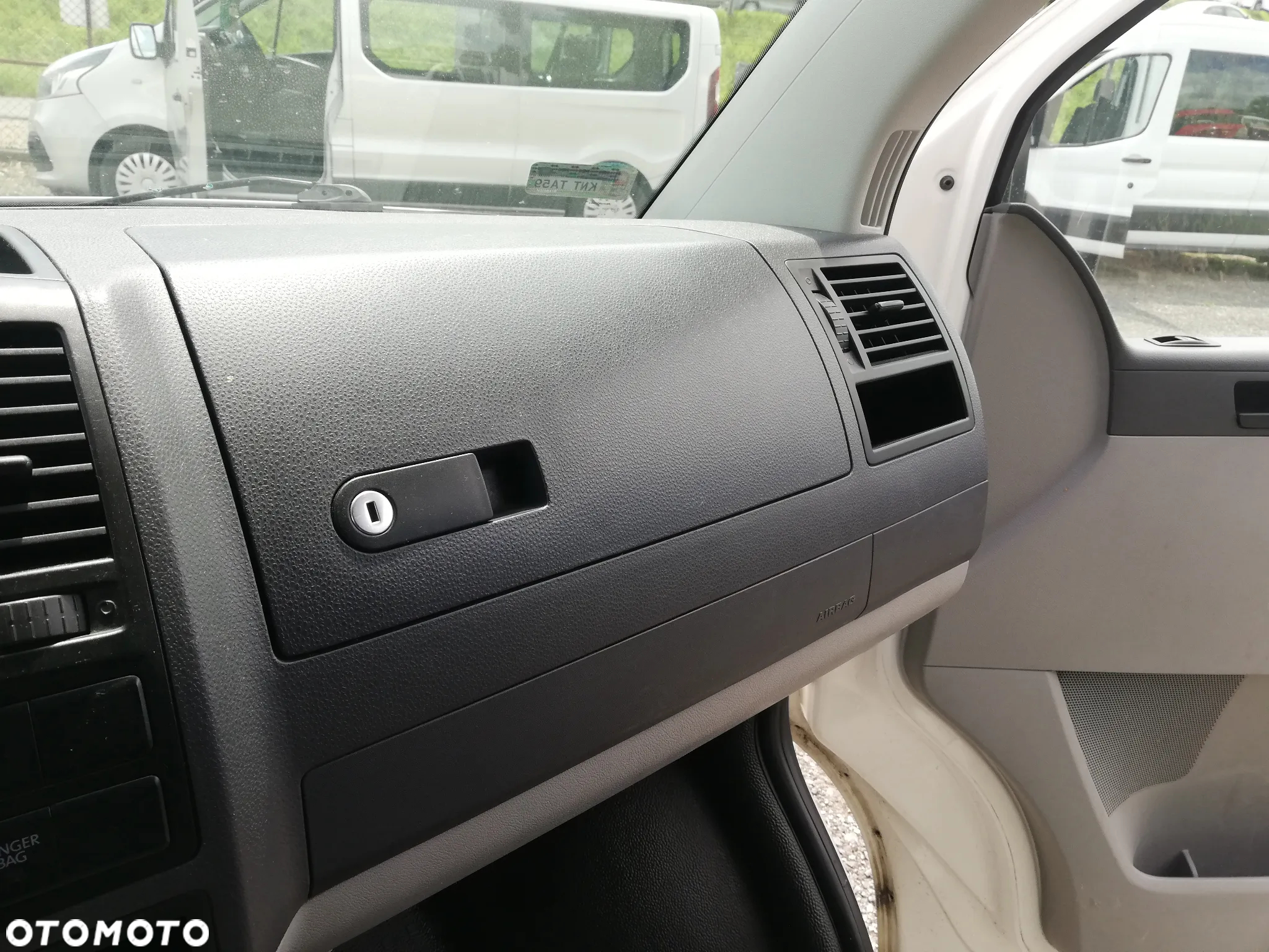 Volkswagen T5 LONG - 19