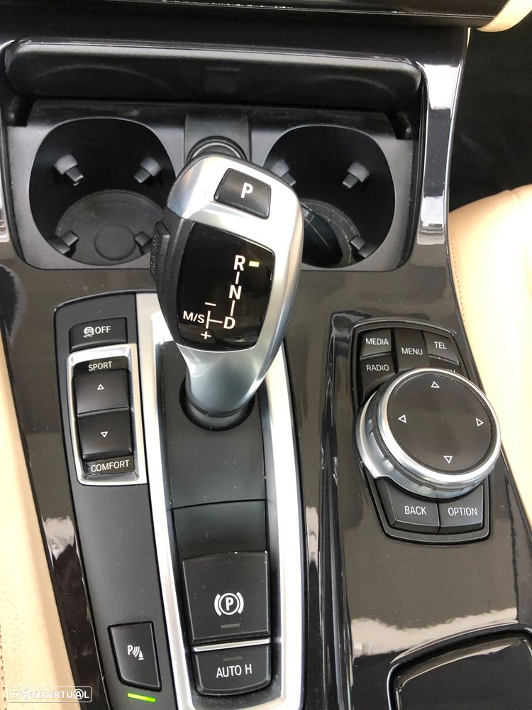 BMW 520 d Exclusive Auto 129g - 35