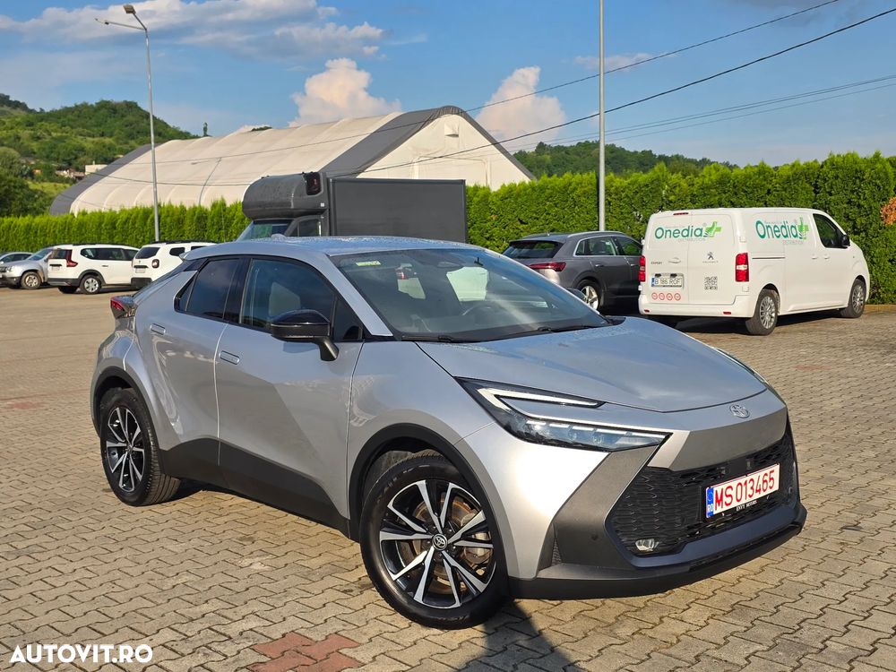 Toyota C-HR 2.0 HEV 197 CP 4x2 CVT Dynamic - 25