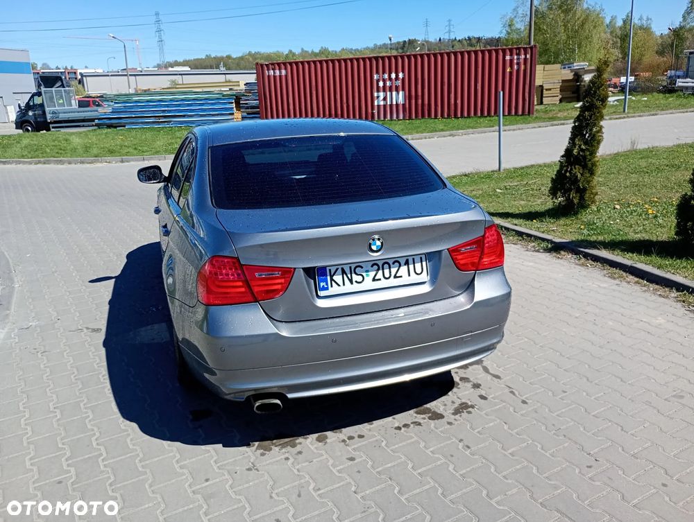 BMW Seria 3 318i Edition Sport - 11