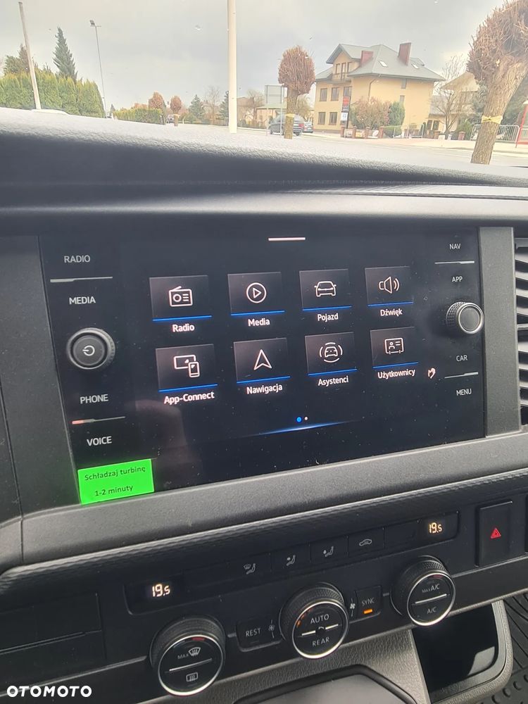 Volkswagen Caravelle 2.0 TDI L2 Comfortline DSG - 22