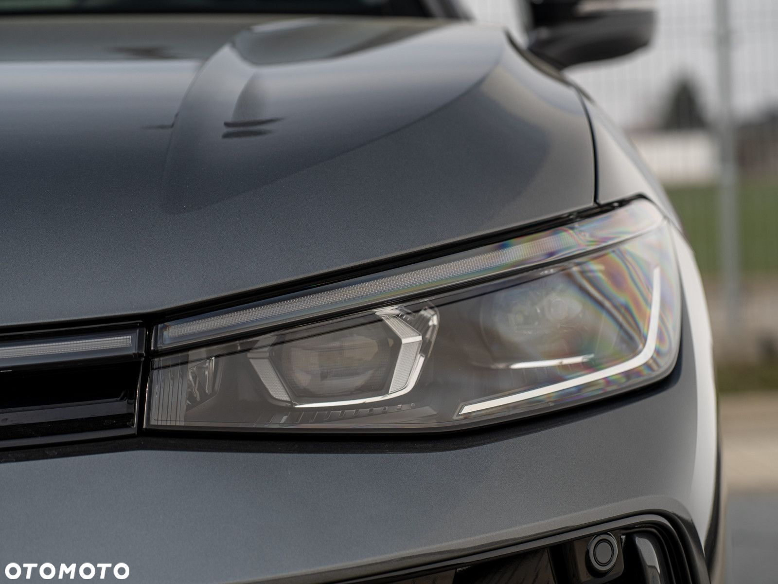 Volkswagen Passat - 10