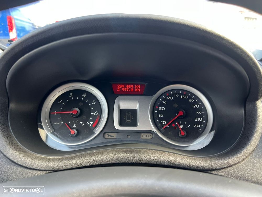 Renault Clio 1.2 16V Dynamique - 31