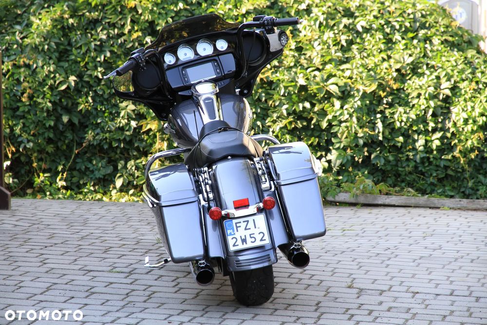 Harley-Davidson Touring Street Glide - 8