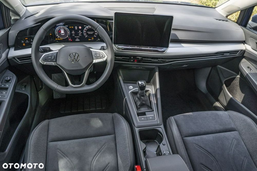 Volkswagen Golf - 21