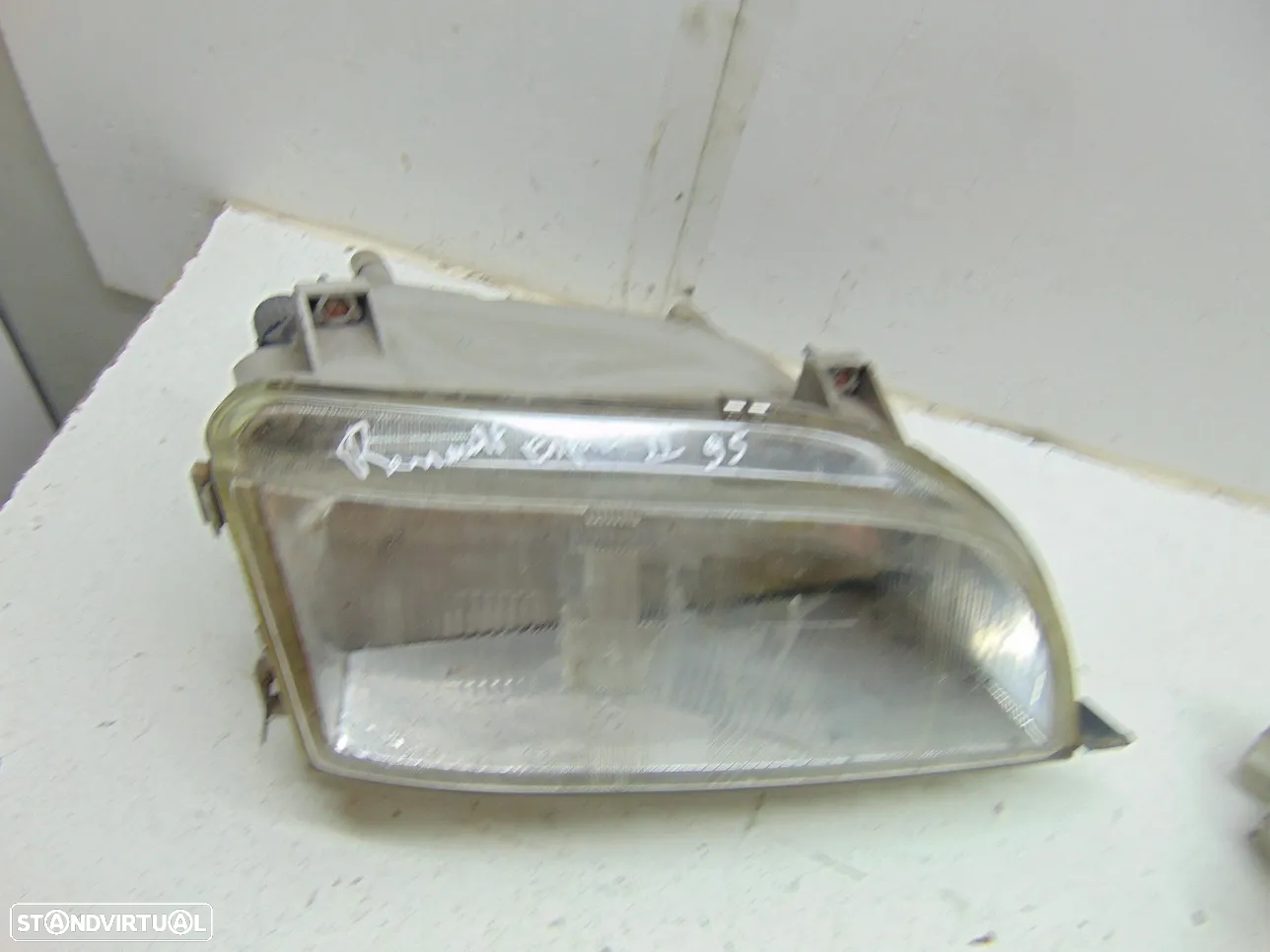 Renault espace ii/Mitsubishi lancer farol - 4