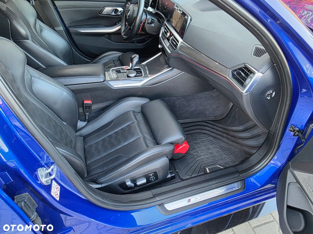 BMW M3 Competition xDrive sport - 33