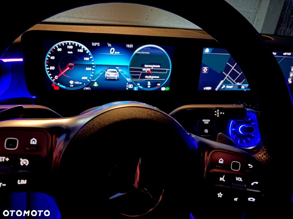 Mercedes-Benz Klasa A 250 7G-DCT AMG Line - 35