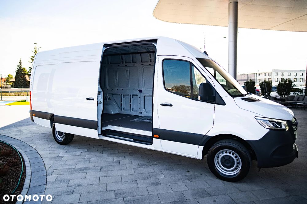 Mercedes-Benz Sprinter 317 - 26