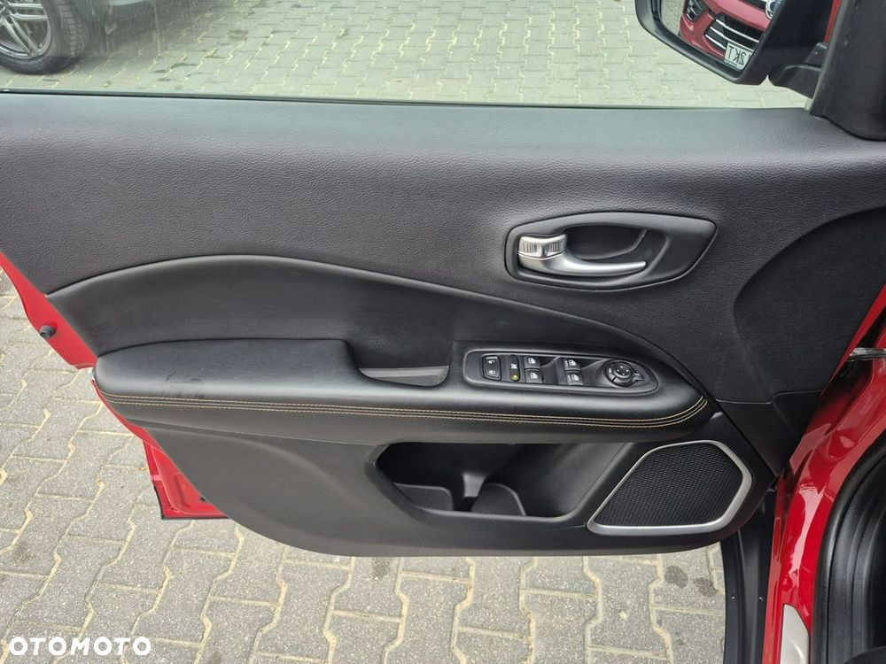 Jeep Compass - 21