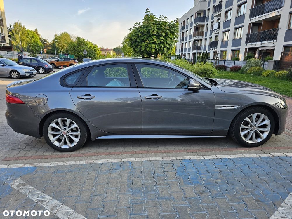 Jaguar XF 2.0 i4D AWD Portfolio - 3