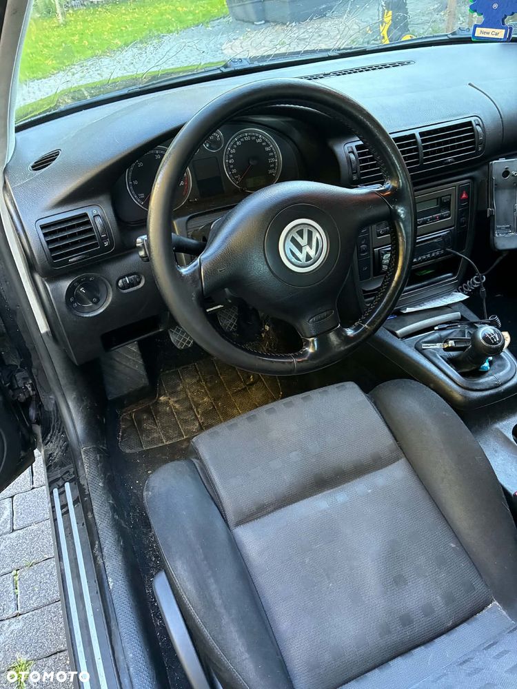 Volkswagen Passat - 6