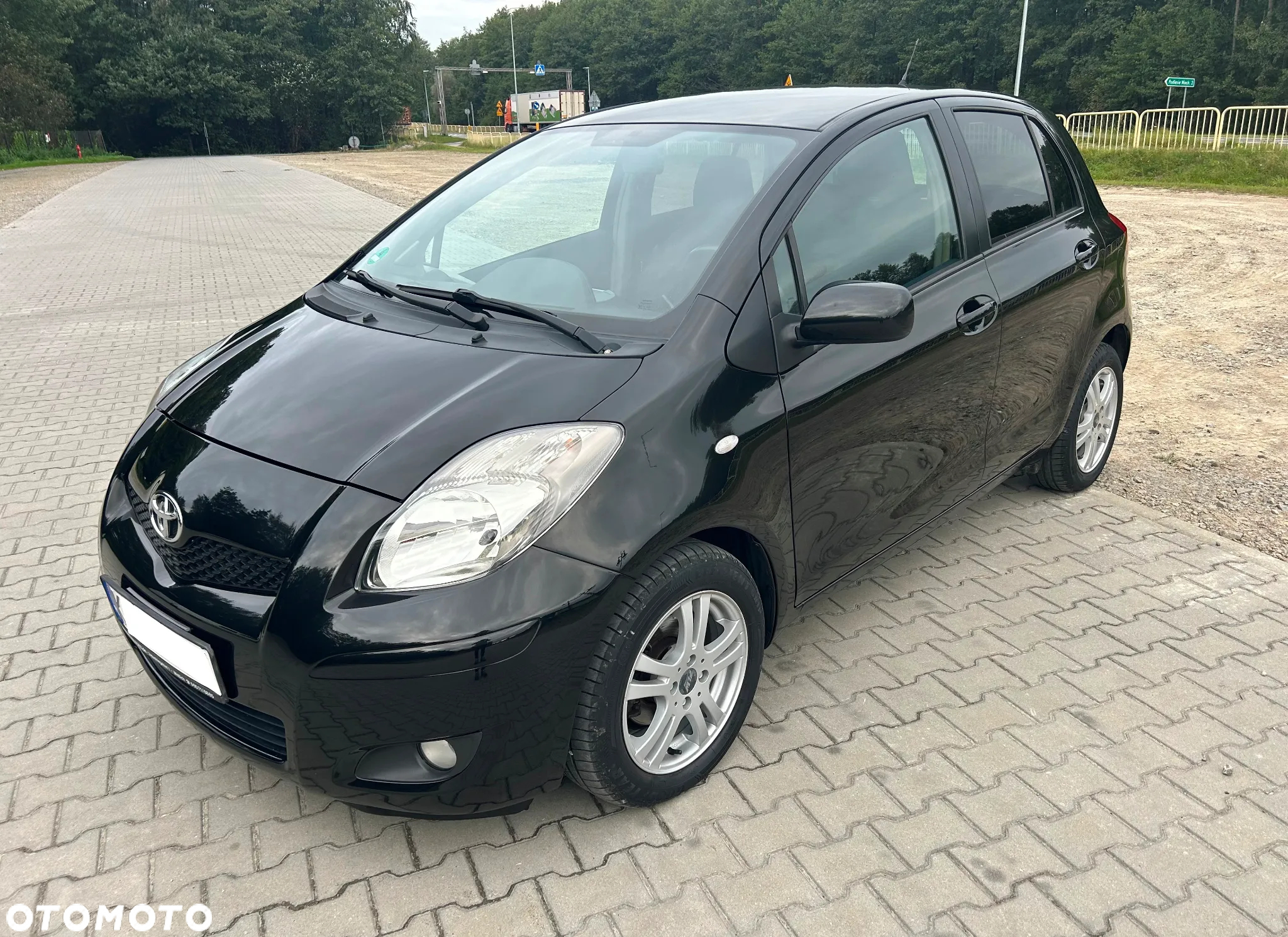 Toyota Yaris - 3