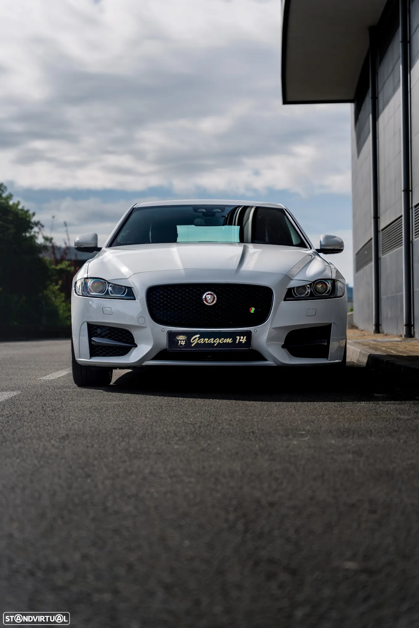 Jaguar XF 2.0 D R-Sport Aut. - 16