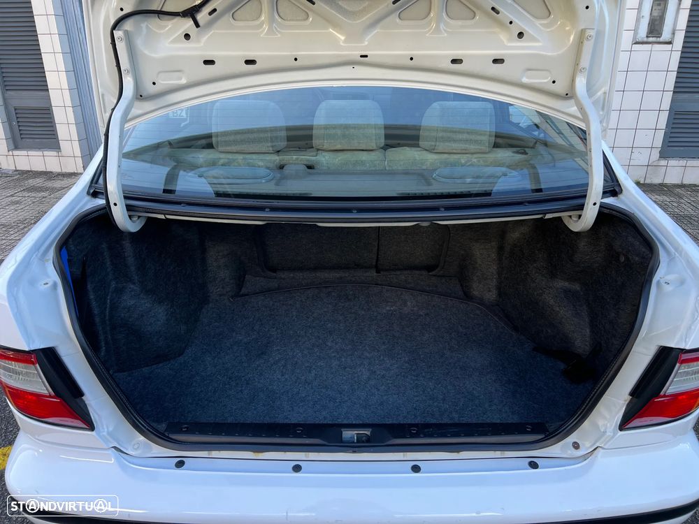 Nissan Almera 1.4 SLX AC - 12