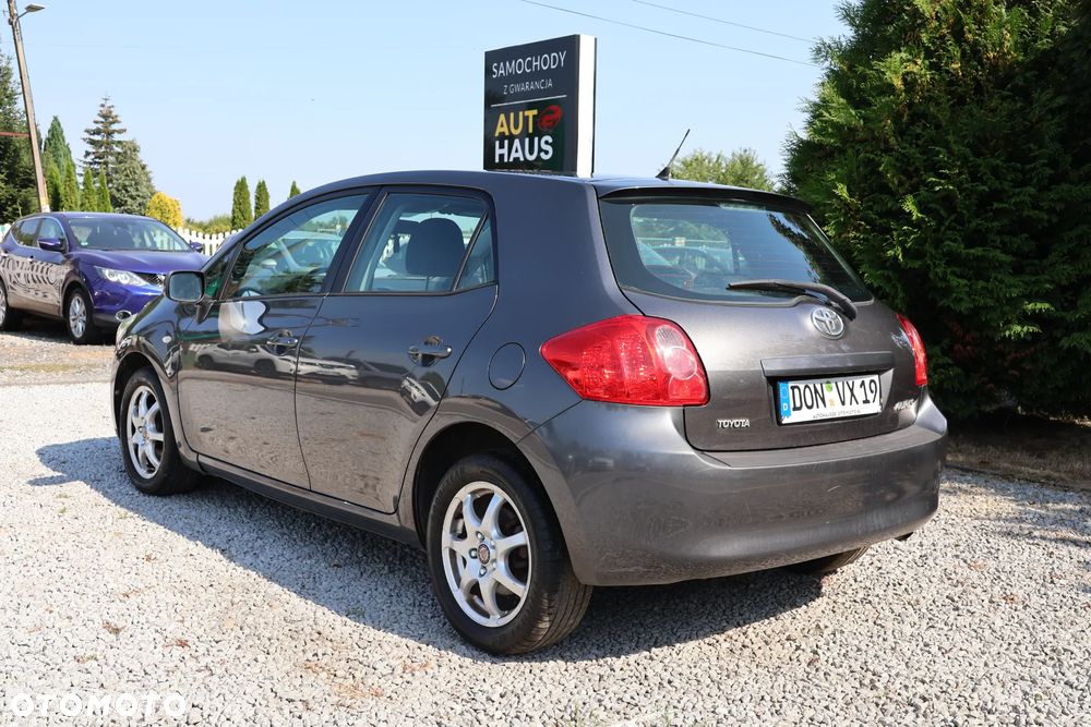 Toyota Auris 1.6 VVT-i Premium - 4