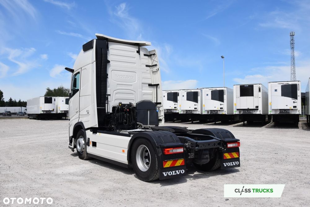 Volvo FH 460 AERO Globetrotter XL ACC i-Save I-ParkCool SideSkirts Mirror Cam - 6