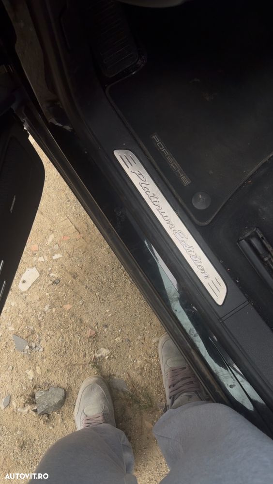 Porsche Cayenne - 10