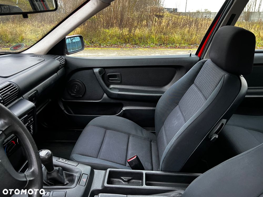 BMW Seria 3 316i - 33