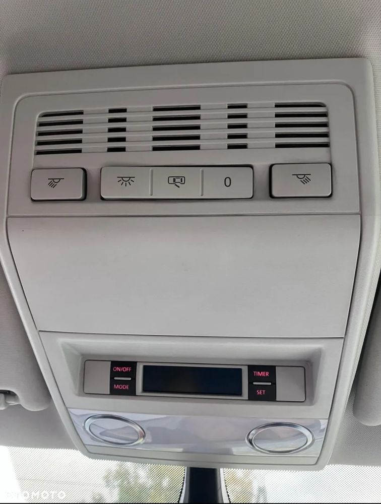 Volkswagen Multivan - 19