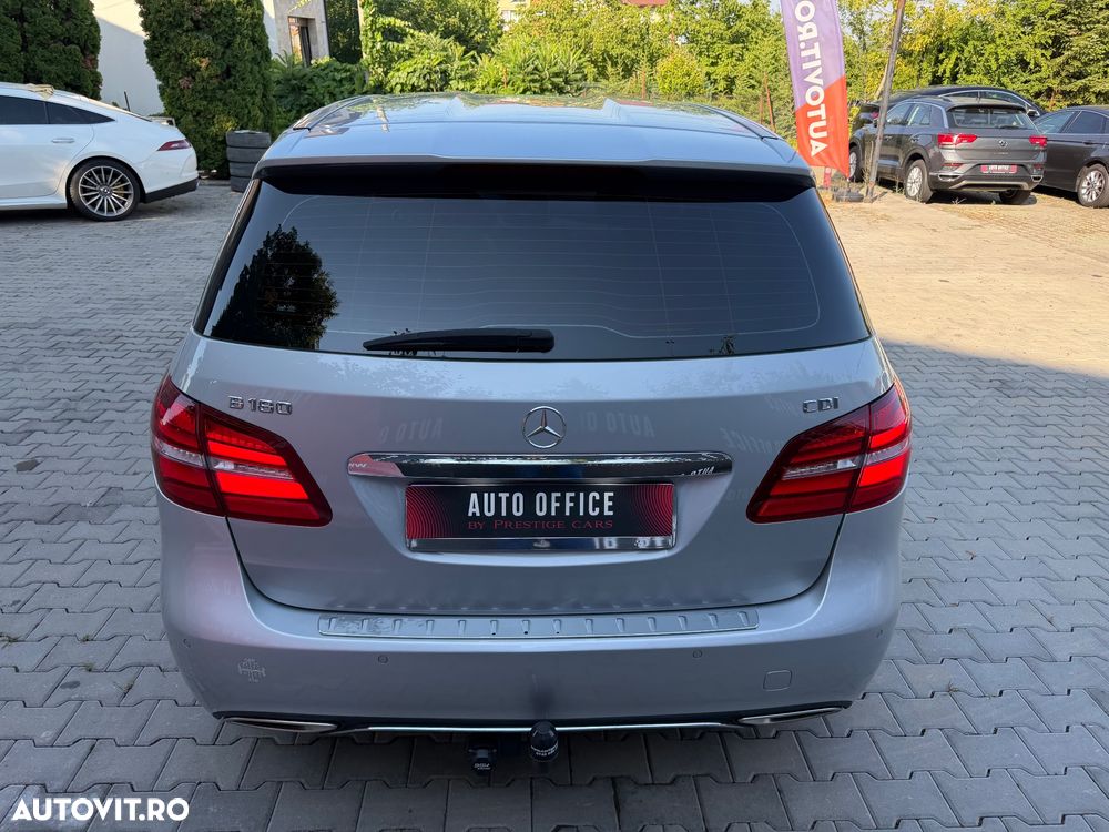 Mercedes-Benz B 180 - 13
