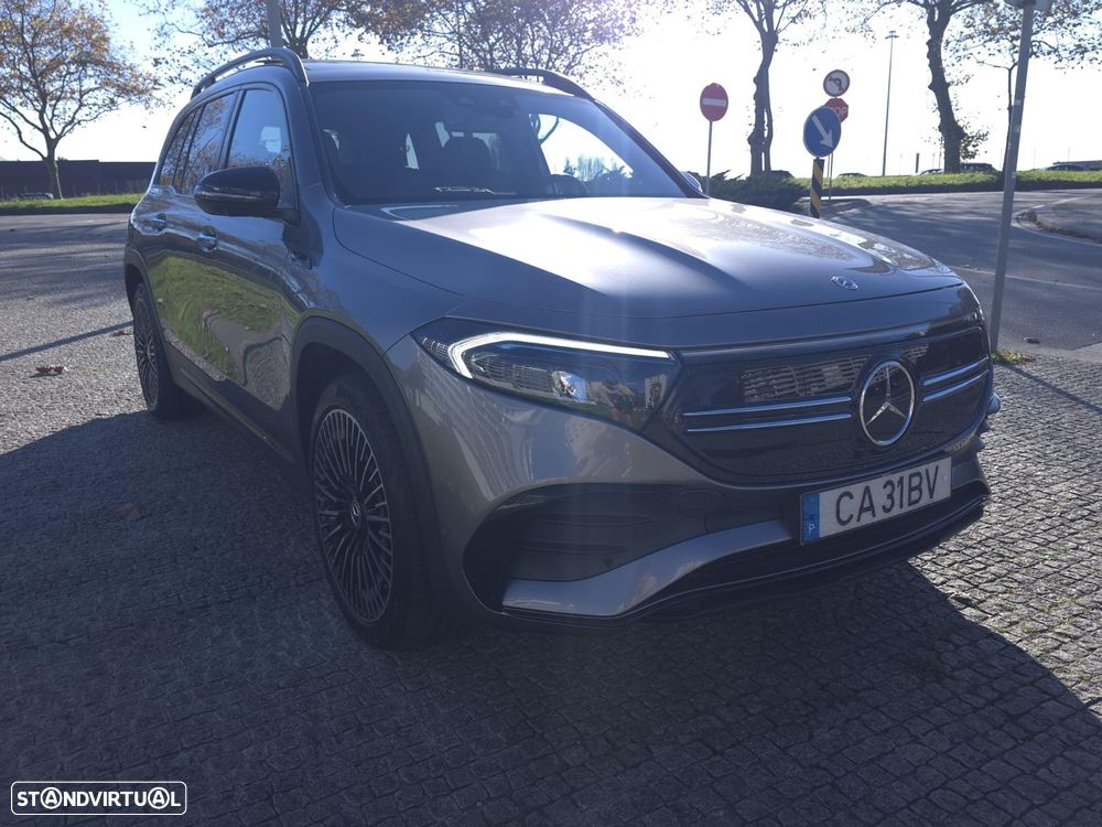 Mercedes-Benz EQB 300 4Matic AMG Line - 1