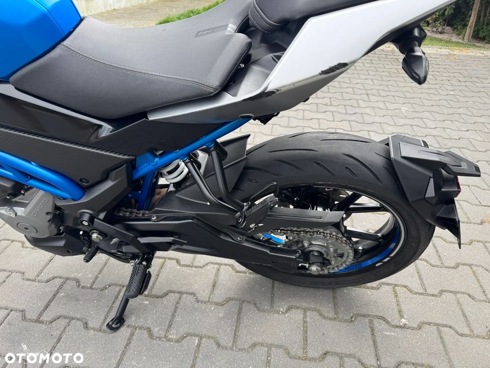 CFMoto 300NK - 25