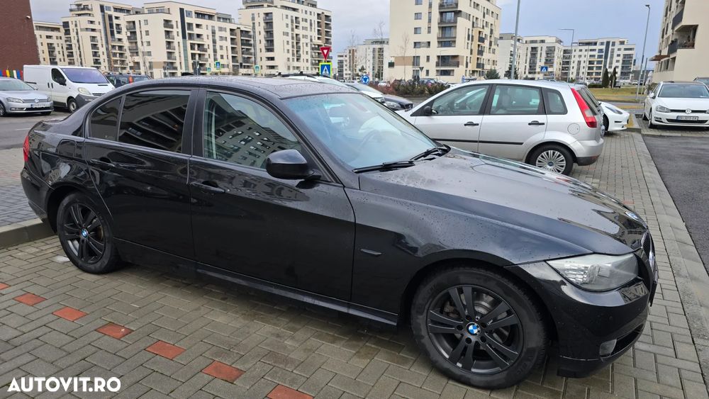 BMW Seria 3 318i Aut. - 4