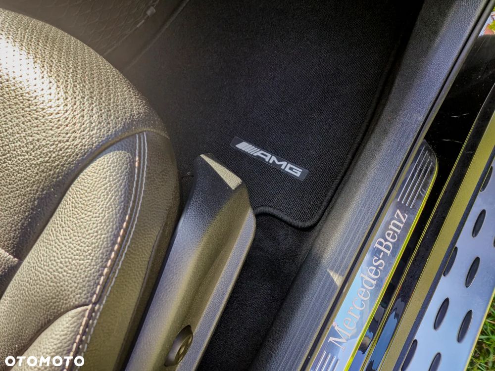 Mercedes-Benz GLC 300 4-Matic - 13