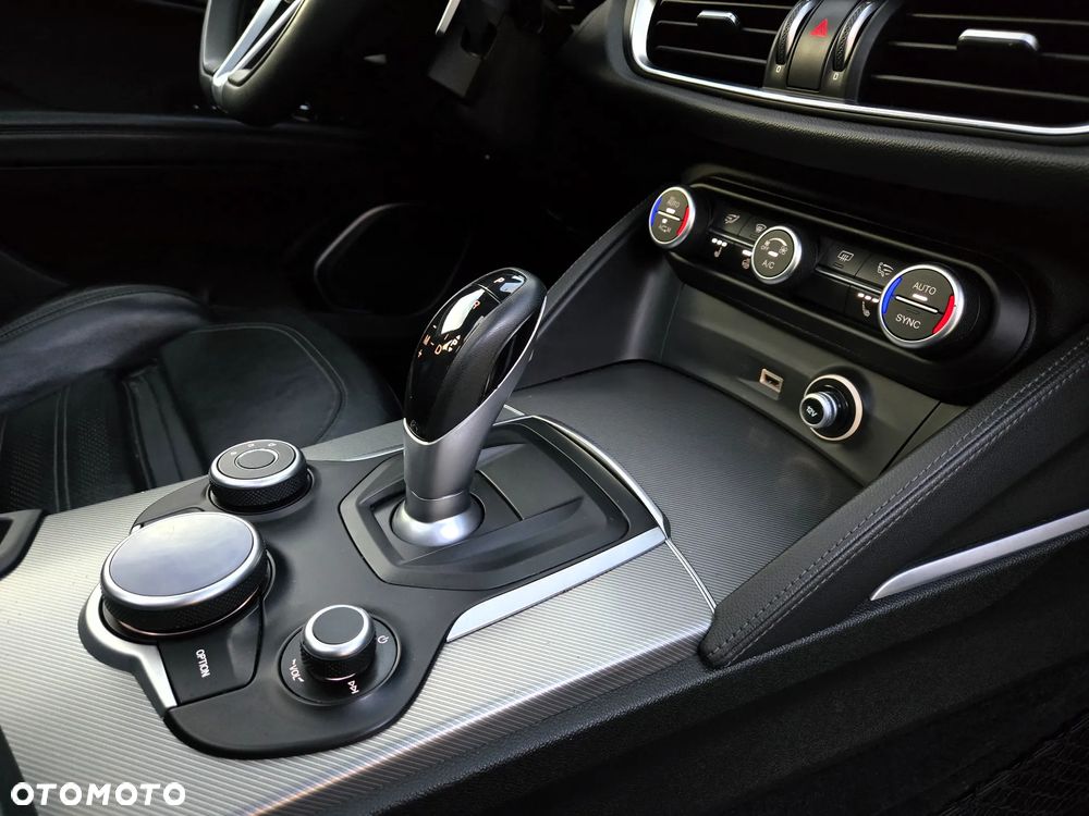 Alfa Romeo Stelvio 2.0 Turbo First Edition Q4 - 34