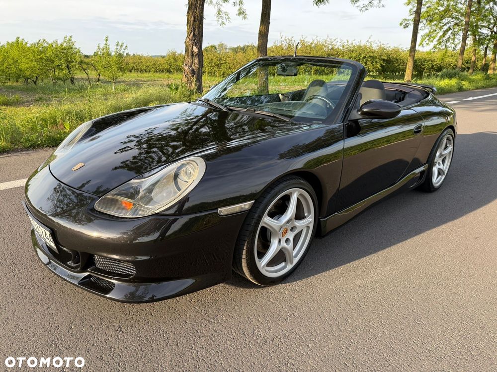 Porsche 911 Carrera - 11