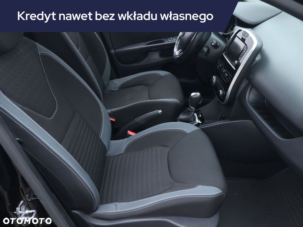 Renault Clio - 11