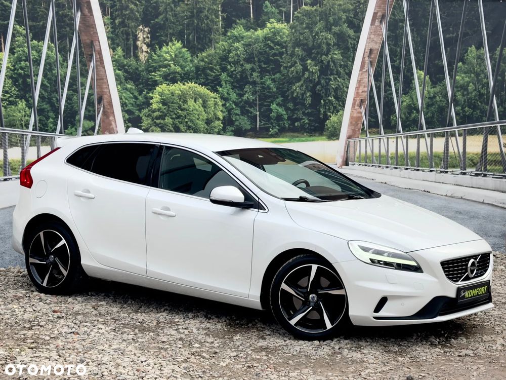 Volvo V40 D3 Geartronic RDesign - 6