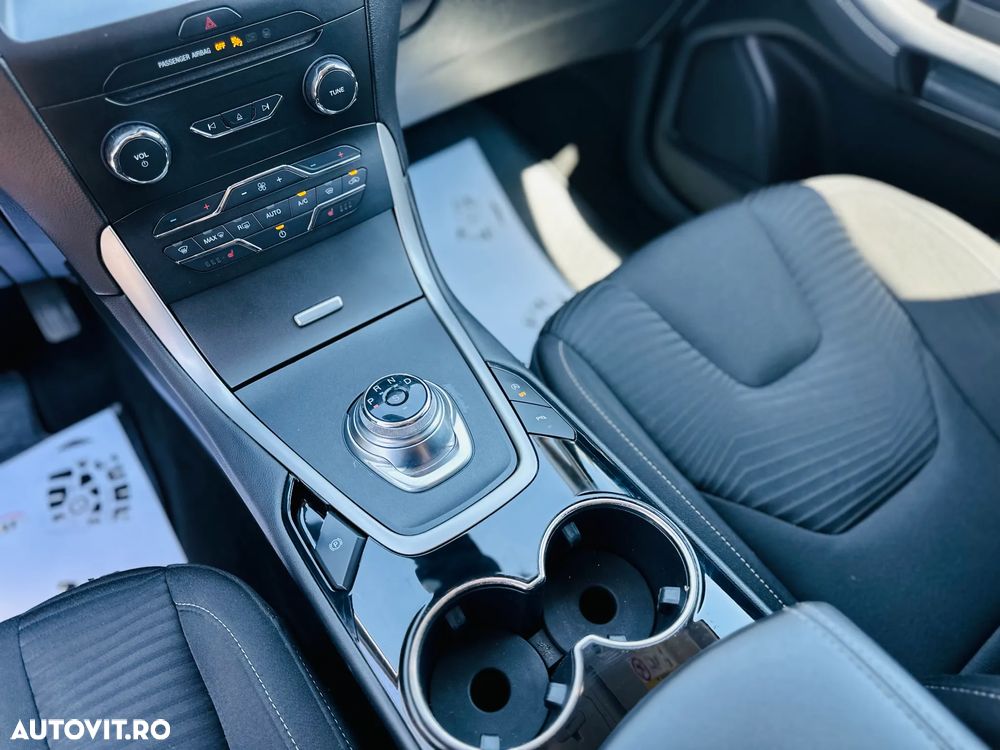 Ford S-Max 2.0 EcoBlue Allrad Aut. Business - 13