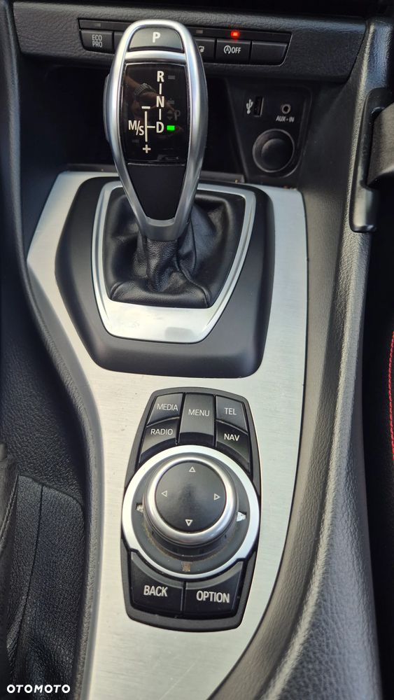 BMW X1 xDrive20i Sport Line - 14