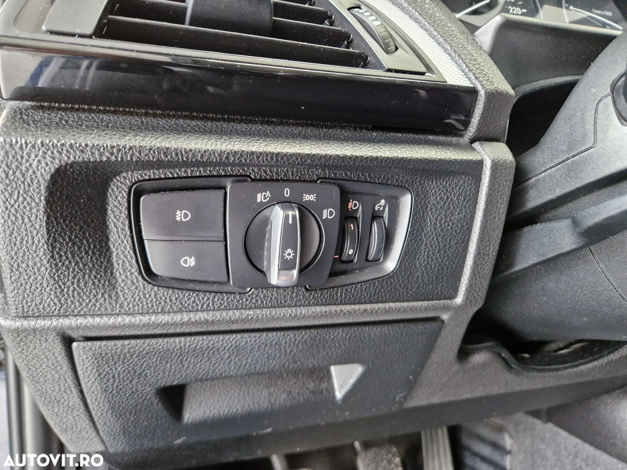 BMW Seria 1 120d Sport Line Shadow - 11