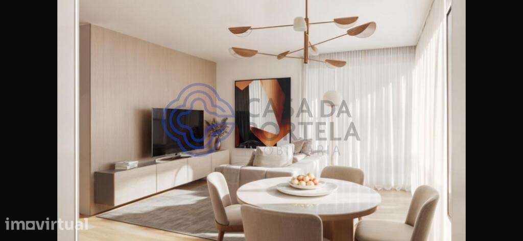 T1suite em Gaia,  varanda, cozinha equipada open space, ar condicionad - Grande imagem: 2/7