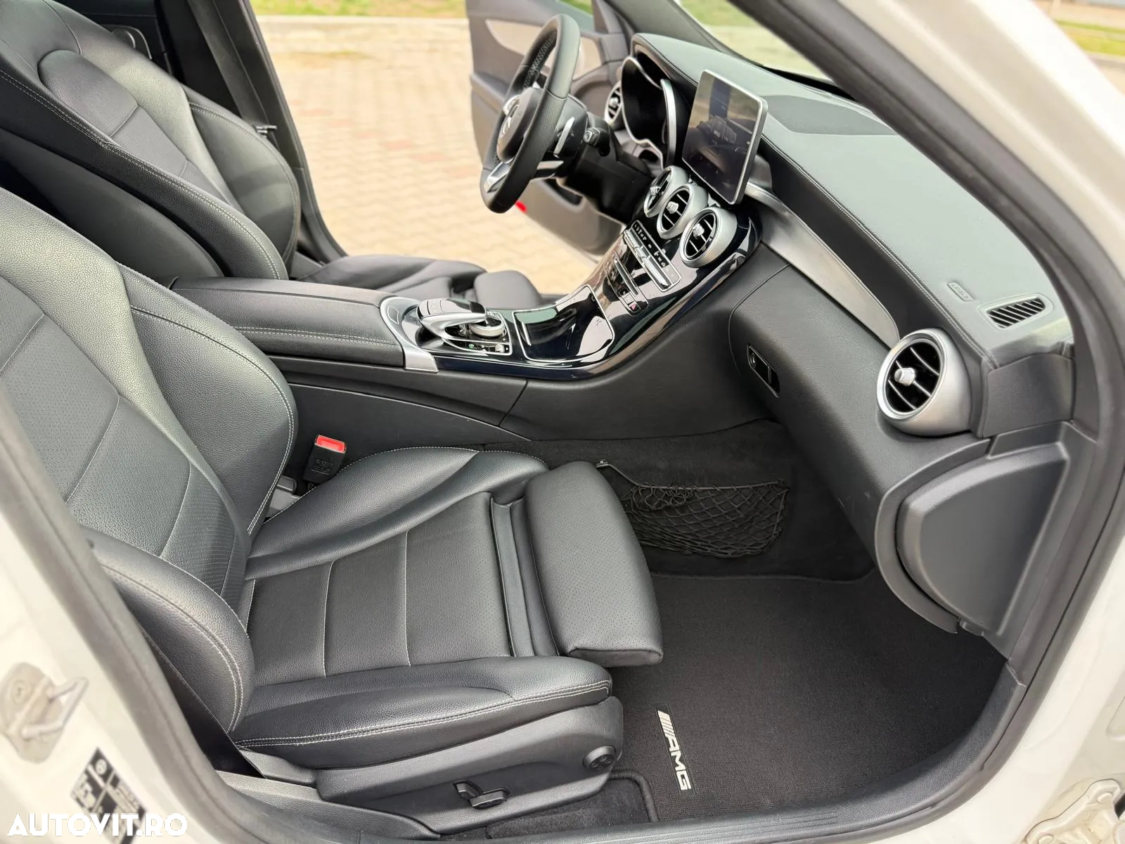 Mercedes-Benz C 250 (BlueTEC) d T 7G-TRONIC AMG Line - 23
