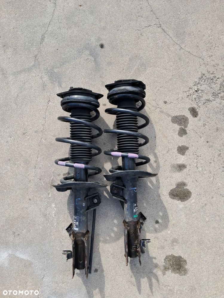 Amortyzatory przednie komplet nissan qashqai j10 2.0 16V