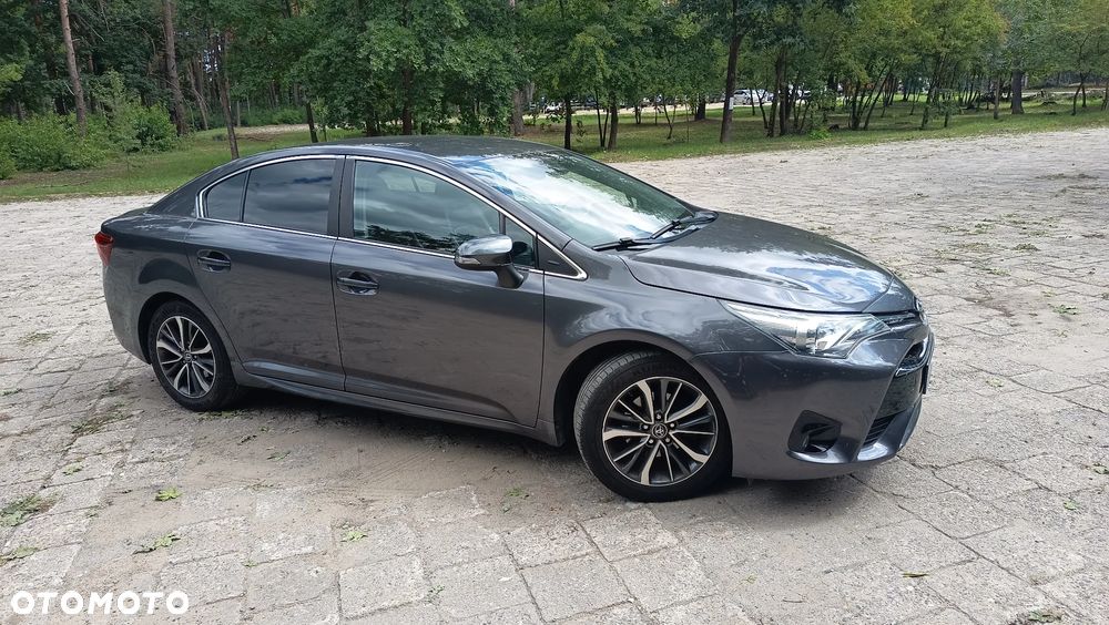 Toyota Avensis 2.0 Premium MS - 2