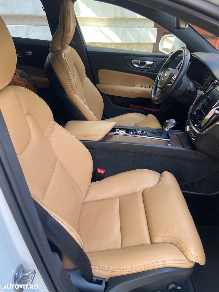 Volvo V60 V60CC D4 AWD Momentum Pro - 8