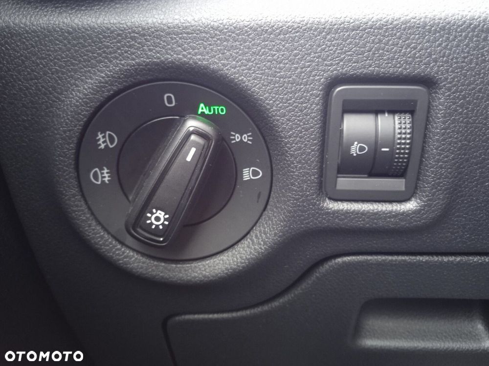 Skoda Fabia 1.0 TSI Selection DSG - 19